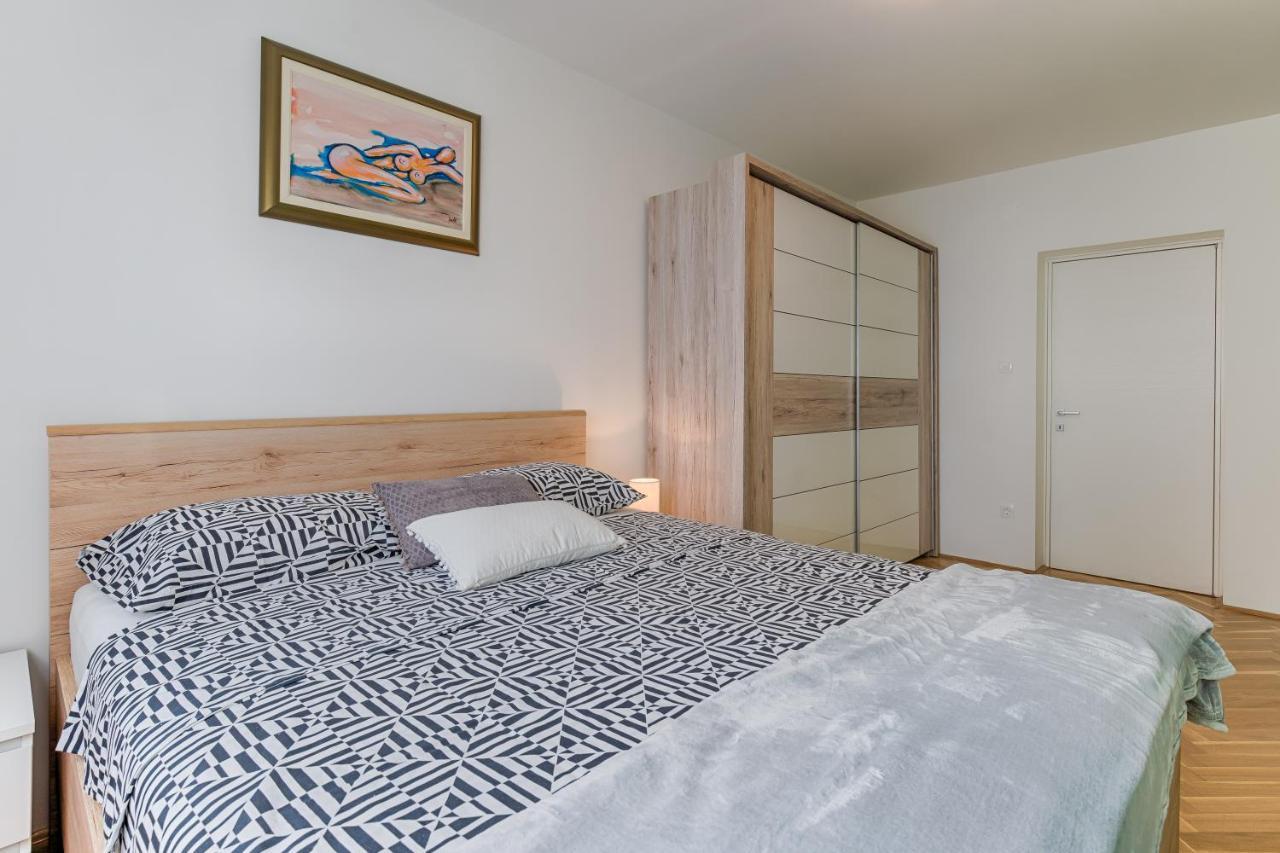 Two Bedroom Apartment Paris 리예카 외부 사진